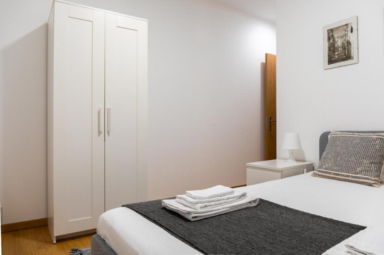 Entrecampos - Two Bedroom Apartment With Terrace Лиссабон Экстерьер фото