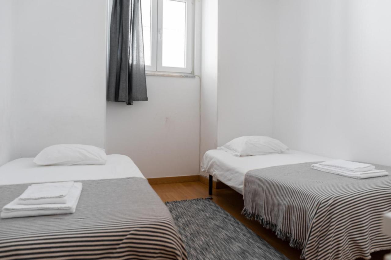 Entrecampos - Two Bedroom Apartment With Terrace Лиссабон Экстерьер фото
