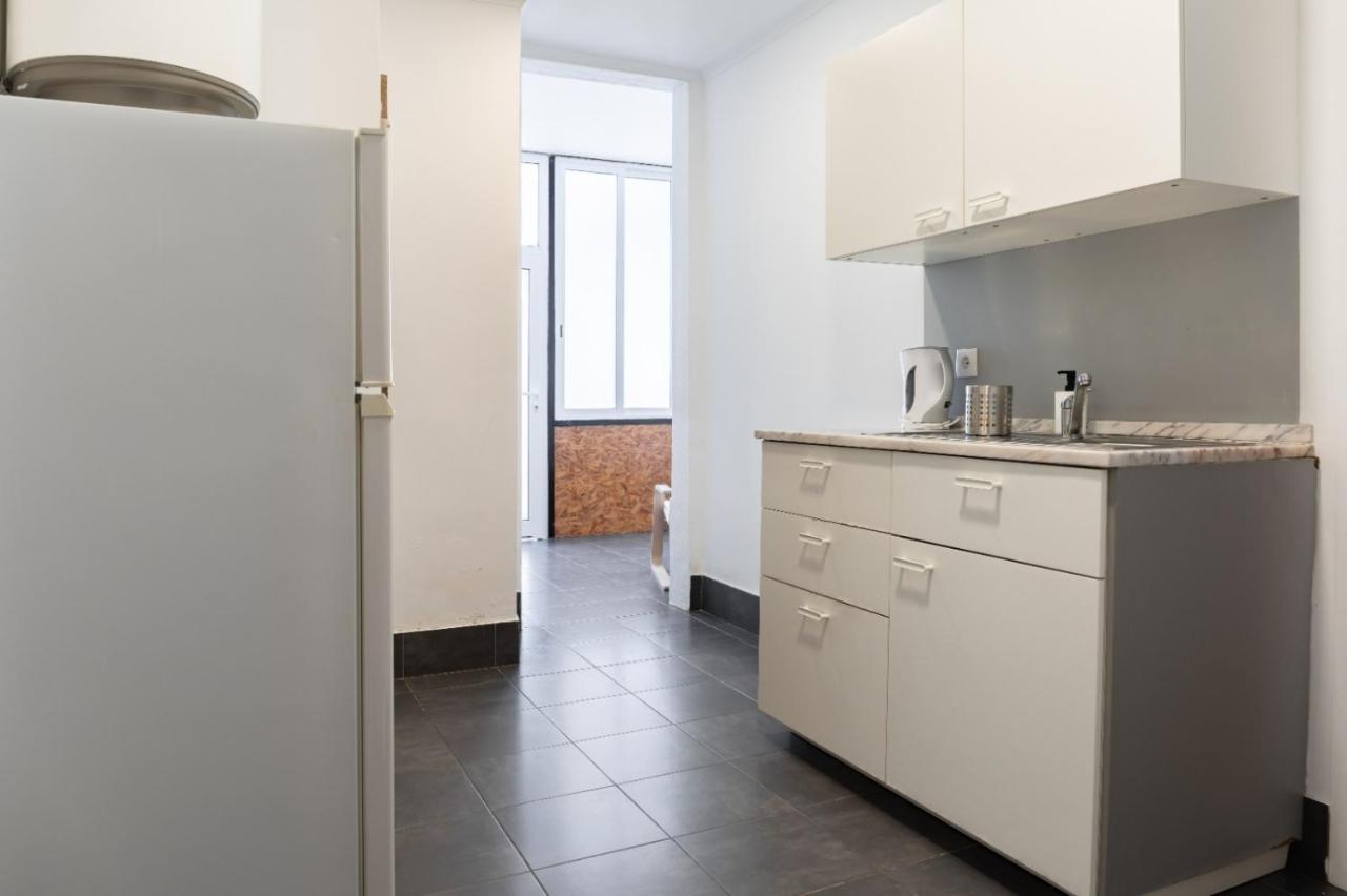 Entrecampos - Two Bedroom Apartment With Terrace Лиссабон Экстерьер фото