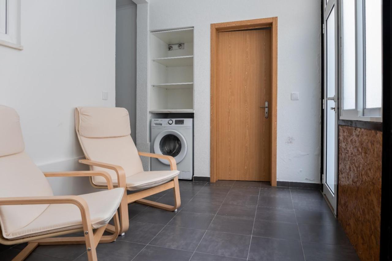 Entrecampos - Two Bedroom Apartment With Terrace Лиссабон Экстерьер фото